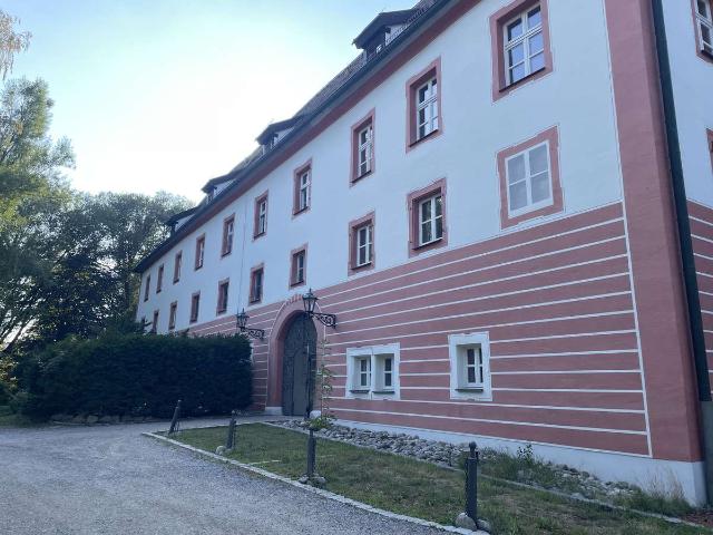 Wasserschloss Gebelkofen: wunderschöne Wohnung, Idylle pur