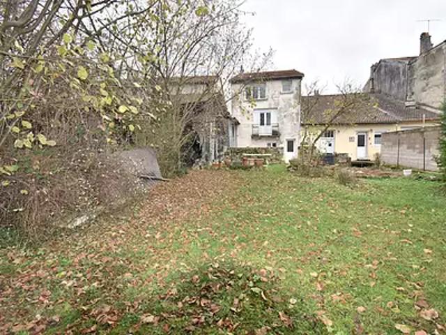 Wassy 52130 Achat / Vente maison 7 pièces t7 au dernier étage terrasse