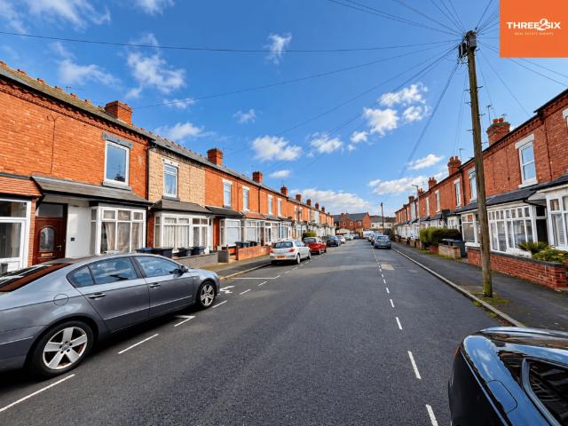 Wattis Road, Bearwood, B67 3 bed semi detached house to rent £1,250 pcm £288 pw