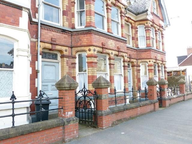 Watton, Brecon, LD3 1 bed flat to rent £625 pcm £144 pw