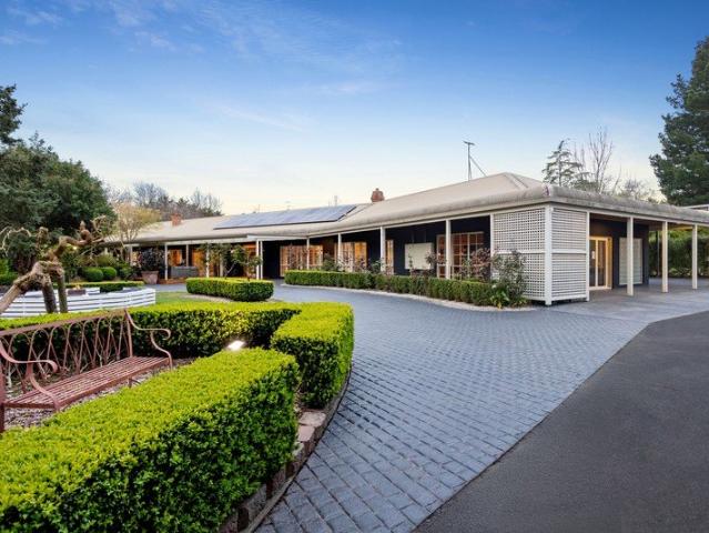 Wattle Bank House