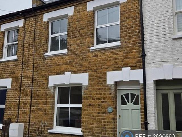 Watts Lane, Teddington, TW11 2 bed terraced house to rent £2,895 pcm £668 pw