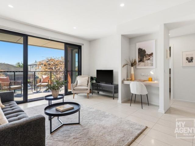 WATCH THE VIDEO TOUR HOSTED BY MATT GILBEE * Fully refreshed two bedroom apartment with study nook