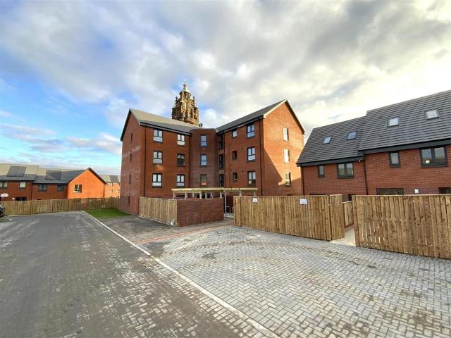 Water Tower Court, Ruchill, Glasgow 2 bed apartment to rent £950 pcm £219 pw