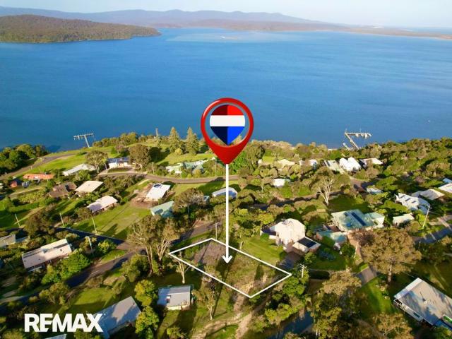 Premium Coastal Allotment with Mallacoota Inlet Views | Karbeethong