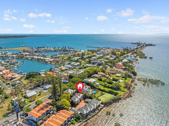 WATER VIEWS AND LIFESTYLE APPEAL IN A PRIME CLEVELAND WATERFRONT POCKET