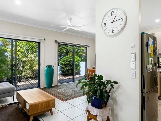 WATER VIEWS IN RIVER HEADS TOWNHOUSE