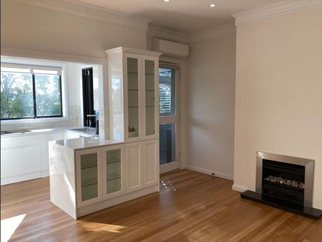 FAMILY HOME, WATER VIEWS, POOL & PET FRIENDLY