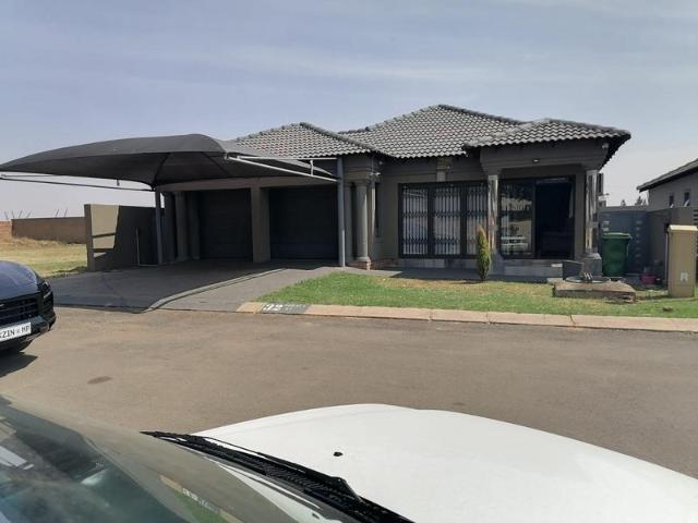 Water, Electricity & Additional Municipal Costs Included = R12970 | 3 Bedroom Townhouse For Rent in Delmas, Delmas