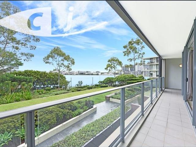 Water front two bedrooms !