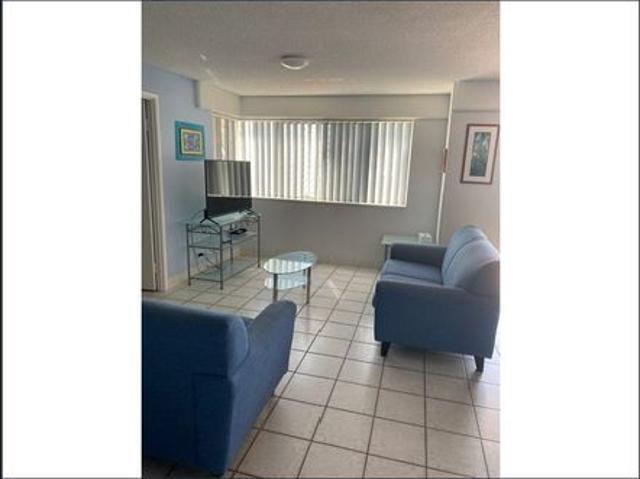 Water front apartment with great views to Fraser Island Perfect for Whale watching