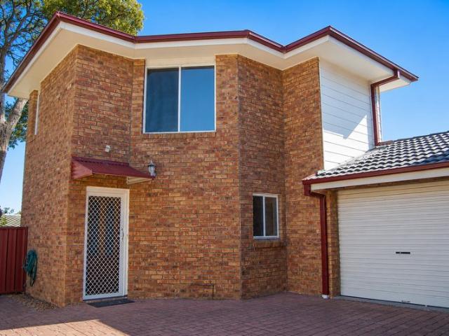 Water Included Low Maintenance Townhouse Close to the Lake