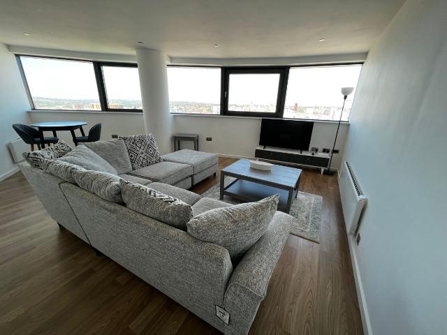 Water Lane, Leeds LS11, 2 bed flat to rent, £1,595 pcm | PrimeLocation