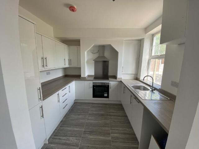 Water Lane, Radcliffe on Trent, NG12 2DB 3 bed detached house to rent £1,150 pcm £265 pw