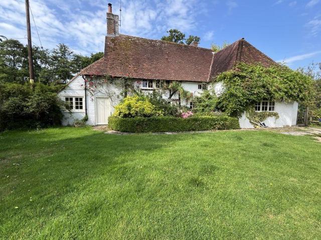 Water Lane, Wiston Nr. Steyning 4 bed character property to rent £2,900 pcm £669 pw