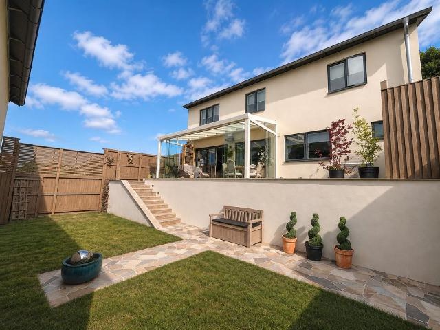 Water Lilies, Bristol BS11, 3 bed detached house to rent, £2,200 pcm | PrimeLocation