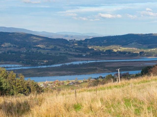 Water & Mountain Views from 9 Acres