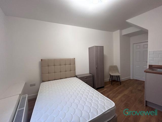 Water Street, Radcliffe, Manchester to let