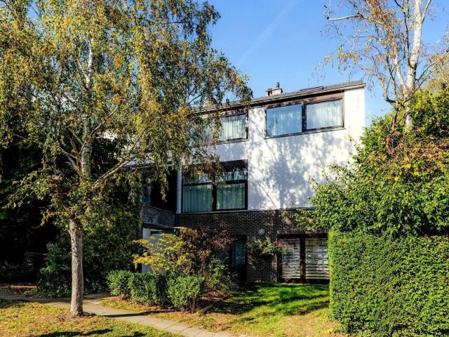 Watermael Boitsfort: beautiful 3 façade villa 4 bedrooms 3 b