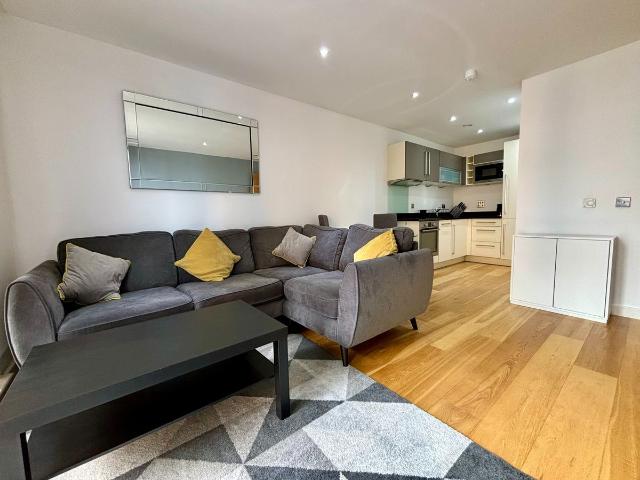 Watermans Place, Leeds City Centre, Leeds, West Yorkshire LS1, 1 bed flat to rent, £1,300 pcm | PrimeLocation