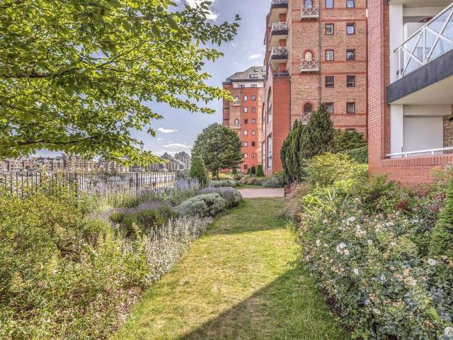 Watermans Quay, William Morris Way, Parsons Green Fulham, London SW6, Block of flats to rent, £3,750 pcm | PrimeLocation