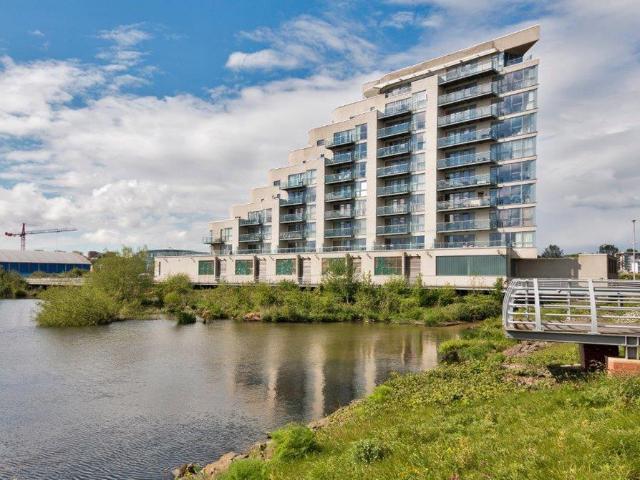 Watermark, Ferry Road 2 bed flat to rent £1,225 pcm £283 pw