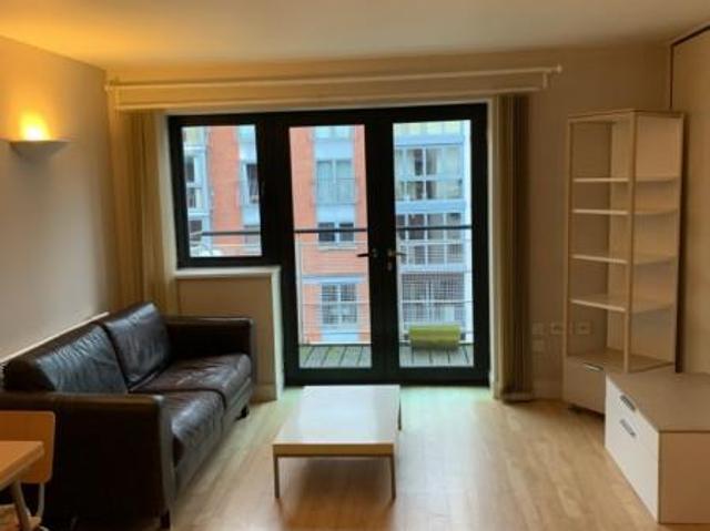 Watermarque, Browning Street 1 bed apartment to rent £950 pcm £219 pw