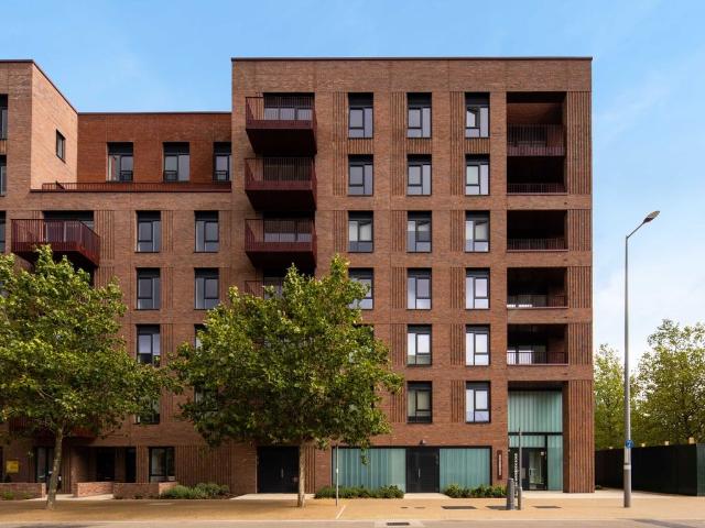 Waterden Road, Stratford, London E20, 1 bed flat to rent, £2,400 pcm | PrimeLocation