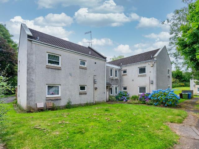 Waterford Road, Flat 16, Giffnock, Glasgow G46, 1 bed flat to rent, £850 pcm | PrimeLocation