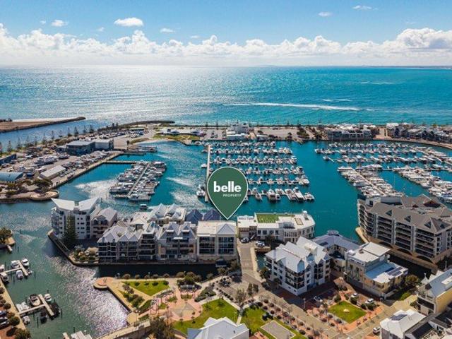 Waterfront Marina living