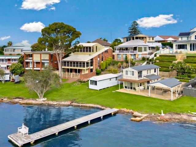 Waterfront Dreaming? Here is Your Blank Canvas