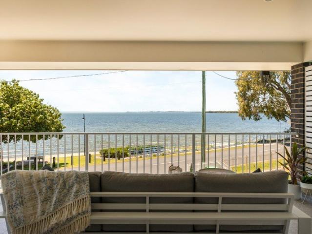 WATERFRONT ENTERTAINER WITH UNINTERRUPTED OCEAN VIEWS