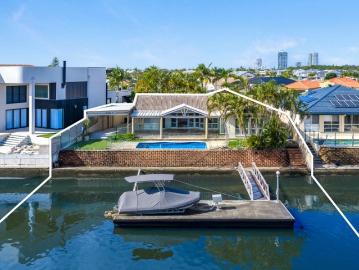 Waterfront Entertainer 24m* Frontage Runaway Islands