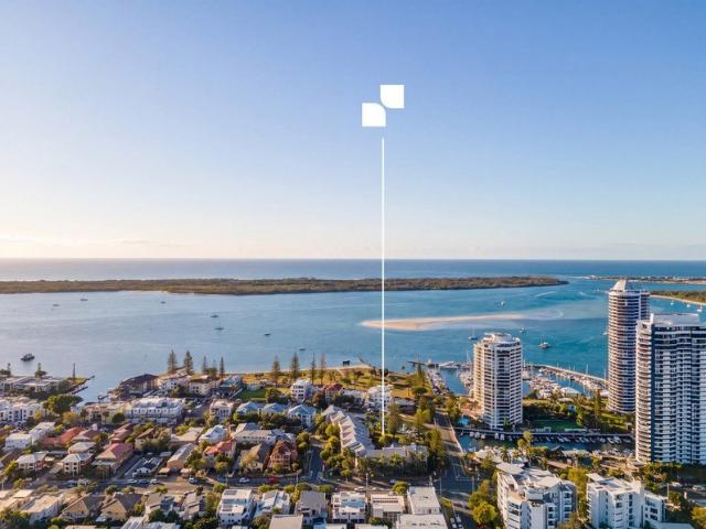 Waterfront Escape Awaits with Marina Berth Opportunity, Direct Broadwater Access & Huge Investment Potential!