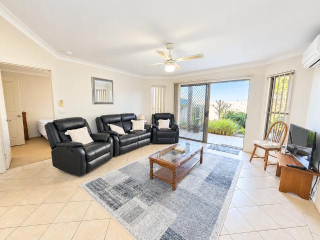 Waterfront furnished 2 Bedroom home