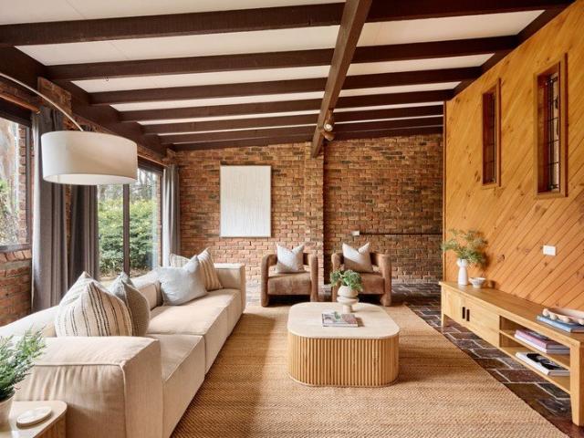 Waterfront Family Haven with Dual Living Zones, Views & Endless Potential