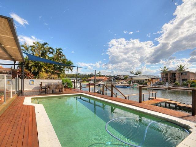 Waterfront Family Home with Pool & Jetty