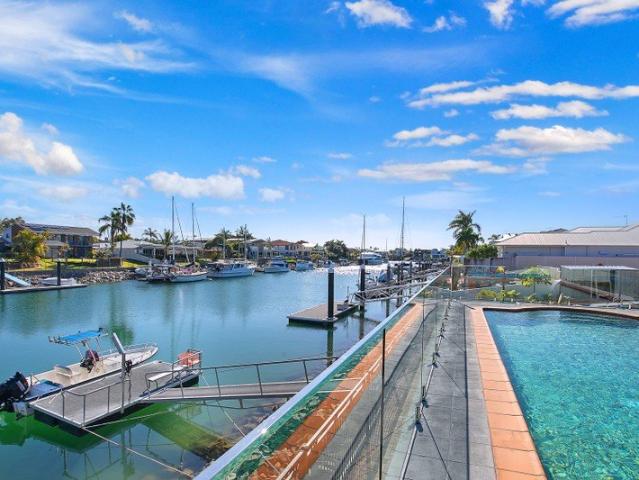 Waterfront Family Living, Fully Renovated & Ready to Enjoy