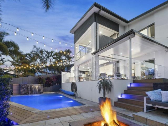 Waterfront Family Sanctuary with Pontoon, Pool & Ocean Access