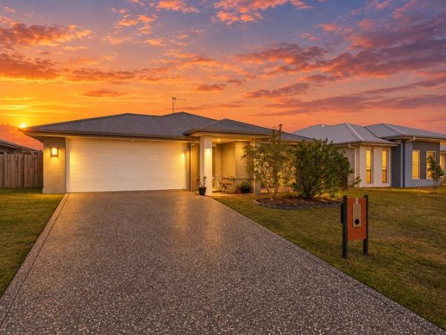 Waterfront Home In A Quiet Location!