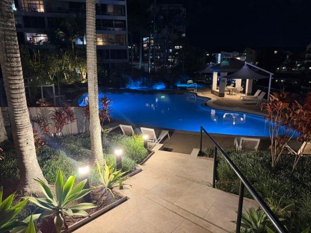 WATERFRONT LIVING | HUGE PRIVATE TERRACE | PROVEN AIRBNB INCOME