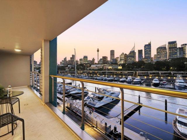 Waterfront luxury with intimate harbour views in Finger Wharf conversion