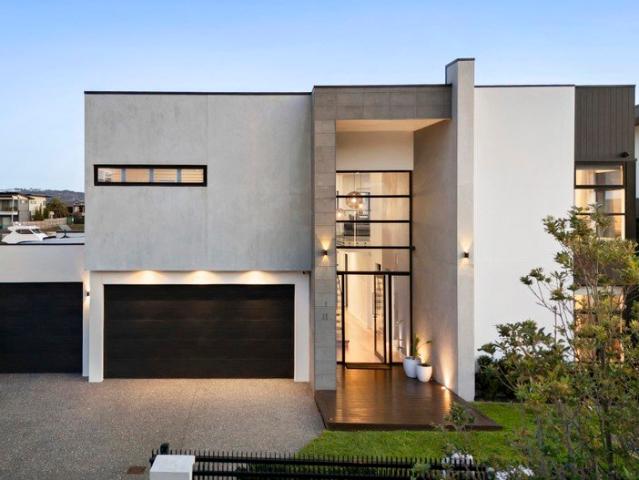 Waterfront Luxury Without Limits