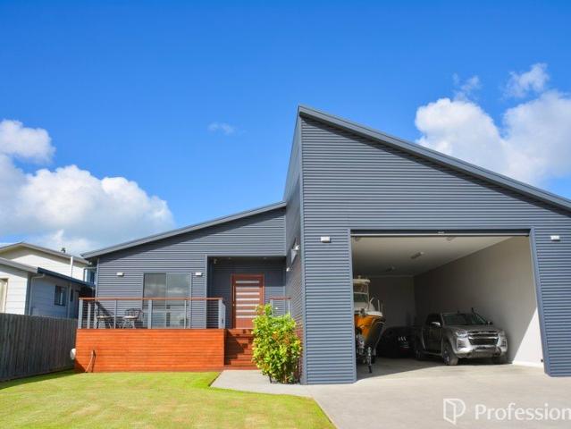 Waterfront Luxury at Its Finest Spectacular Views, Exceptional Storage & Port Albert's Premier Home!