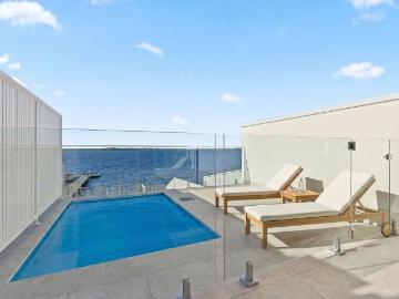 Tuggerah Lake, Jilliby, Wyong Region, Snapper Island