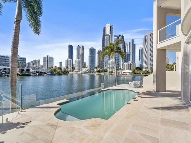 Waterfront Luxury Meets City Skyline Living