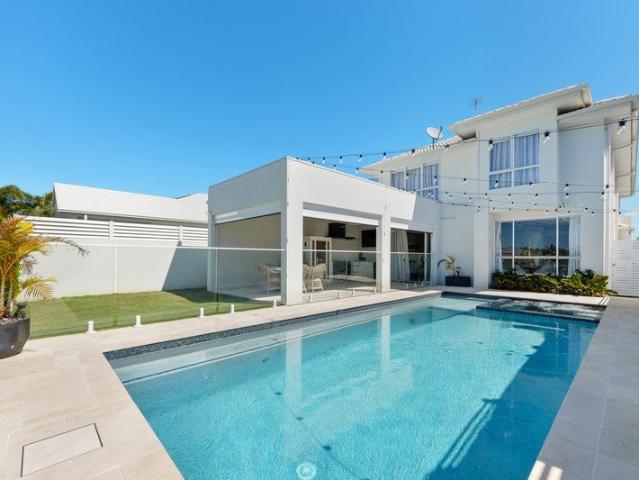 Waterfront Luxury, Resort Style Living & Your Own Private Pontoon