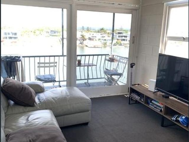 Waterfront Living with a View $670pw