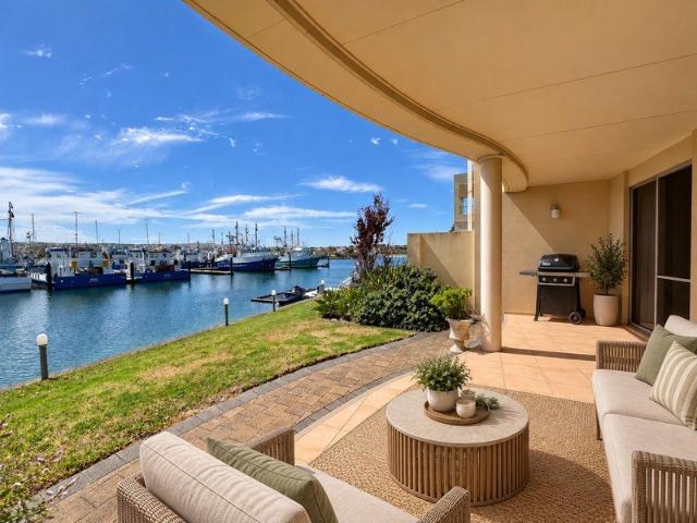 Waterfront Living with an Impressive Parents' Retreat