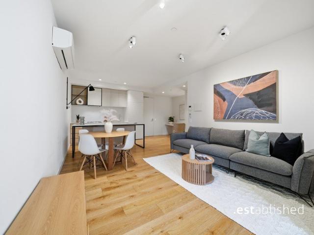 Waterfront Living with Style, Security & Wyndham Harbour at Your Doorstep